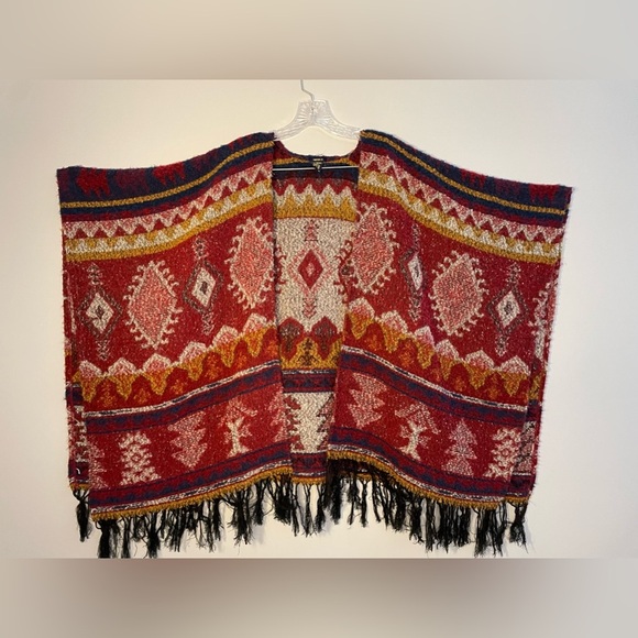 Forever 21 Women's Poncho Western Aztec Fringe Red Blue Gold White One Size EUC - Picture 3 of 16